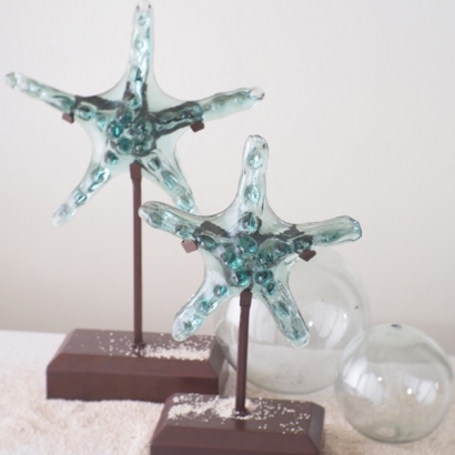 BG-330_ Glass Starfish on wooden base 