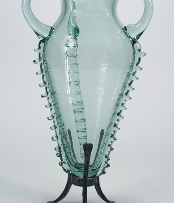 BG-663_Glass Vase wih Gills with Tripod Stand