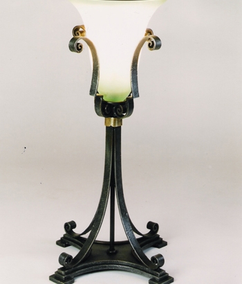 L-032 Hacienda table lamp